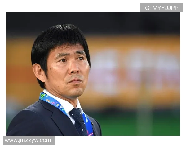 日本队3-0战胜玻利维亚球员们向执教百场的森保一献上祝福