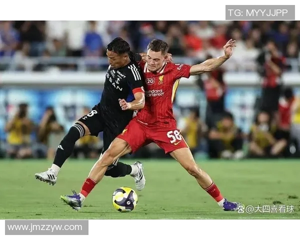 曼联客战利物浦将首次穿白色客场球衣引发球迷热议 曼联客战利物浦将首次穿白色客场球衣引发球迷热议