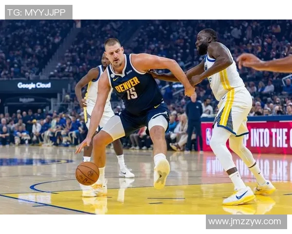 约基奇亚历山大卢卡三位球星的统治力各异与篮球风格的深度解析 约基奇亚历山大卢卡三位球星的统治力各异与篮球风格的深度解析