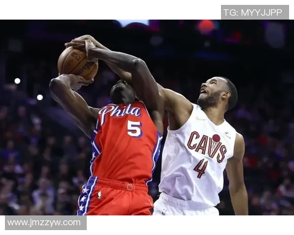 莫布里防守申京仅6分30秒却被打爆后者9投7中狂砍16分