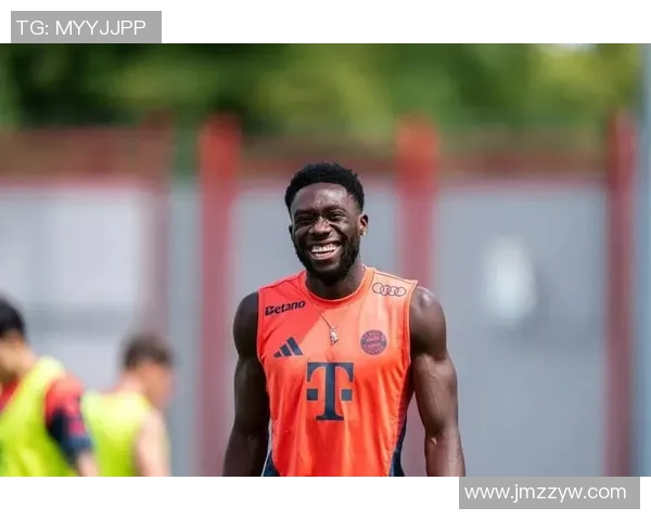 戴维斯恢复训练进展顺利预计很快回归拜仁合练