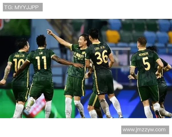 北京国安在教学赛中以2-1战胜天津津门虎展现强劲实力