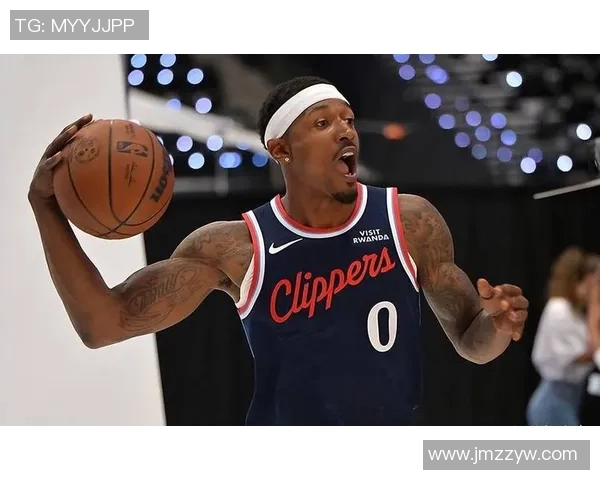 比尔上场时快船防守如同多了一道自动感应门的深度解读 比尔上场时快船防守如同多了一道自动感应门的深度解读