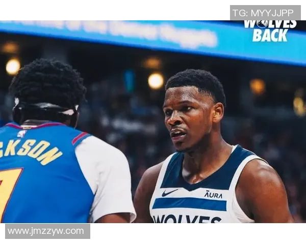 爱德华兹复出状态低迷半场仅得5分2助攻表现令人失望 爱德华兹复出状态低迷半场仅得5分2助攻表现令人失望