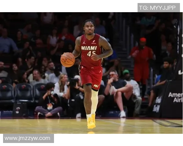 戴维恩米切尔称赞阿德巴约团队凝聚力强调球队团结精神 戴维恩米切尔称赞阿德巴约团队凝聚力强调球队团结精神